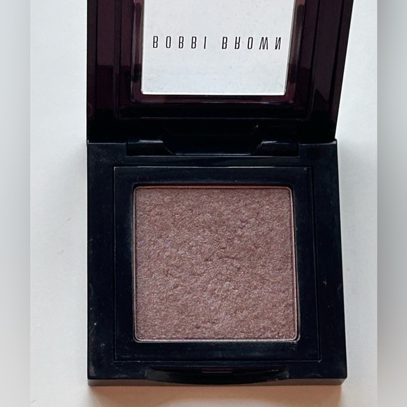Bobbi Brown Shimmer Wash Eyeshadow in the color: Stone - Picture 2 of 3